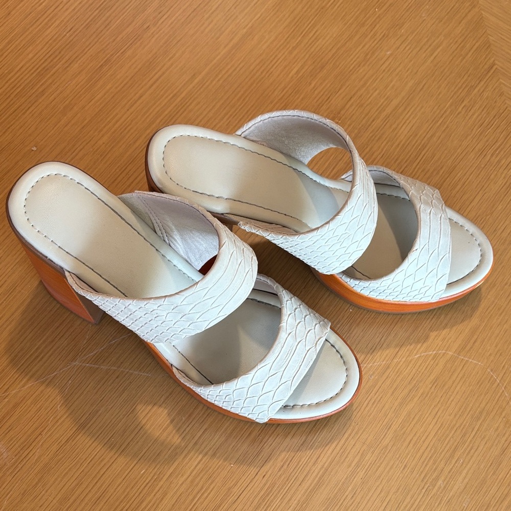 Zara White Textured Heels
